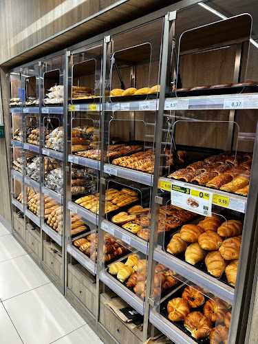 Fotografia tomada fuera de SuperDino Piteras - Supermercado en Costa Teguise, Las Palmas