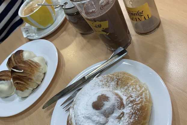 Fotografia tomada fuera de PASTISSERIA I FORN DE PA MARGARIDA S.L - Panadería en Granollers, Barcelona