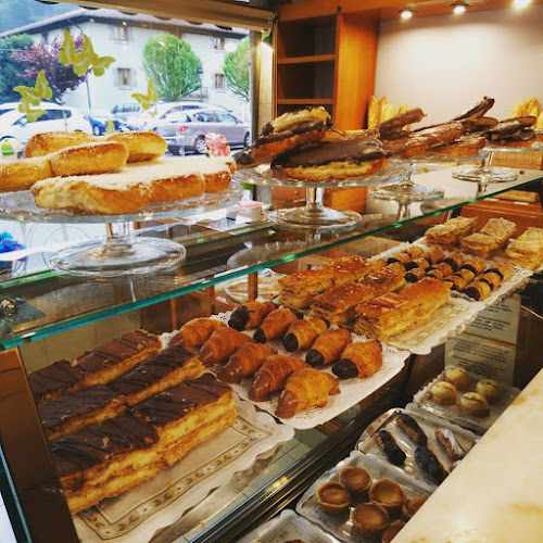Fotografia tomada fuera de Patxes Ugao - Pastelería en Ugao-Miraballes, Vizcaya