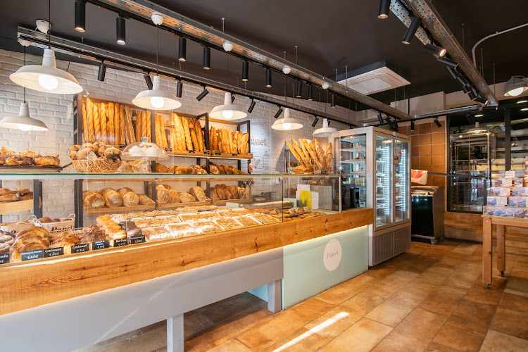 Fotografia tomada fuera de Panet Platja - Forn de pa i pastisseria - Panadería en Castelldefels, Barcelona