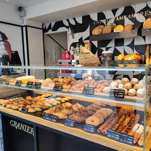 Fotografia tomada fuera de Granier - Panadería en Castelldefels, Barcelona
