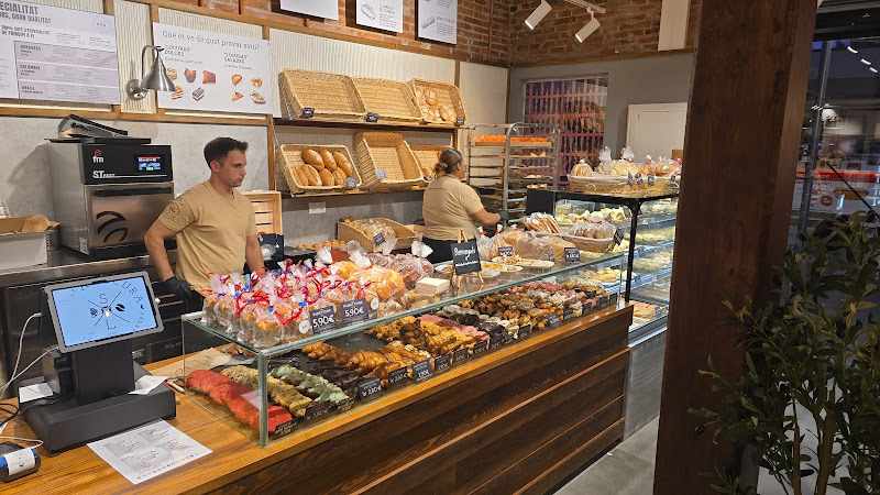 Fotografia tomada fuera de Sana Locura | Pastisseria sense gluten a Castelldefels - Pastelería en Castelldefels, Barcelona