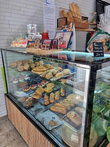 Fotografia tomada fuera de Caprice Coffe&Bakery - cafeterías en Castelldefels, Barcelona