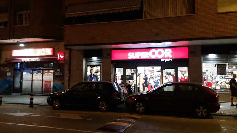 Fotografia tomada fuera de Supercor Exprés - Supermercat en Castelldefels, Barcelona