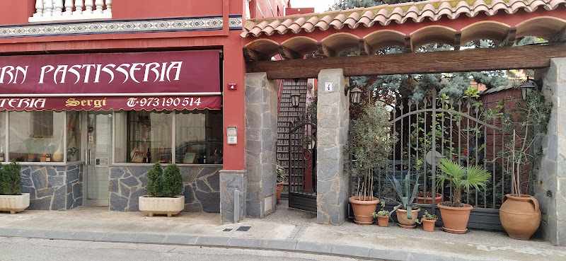 Fotografia tomada fuera de Pastisseria Sergi - Forn de pa en Torrelameu, Lérida