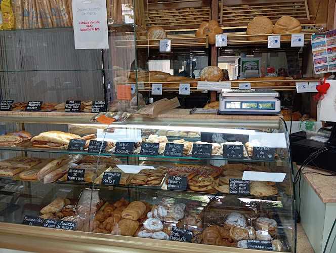 Fotografia tomada fuera de El Horno Celeste PANADERÍA-PASTELERÍA. - Panadería en Requena, Valencia