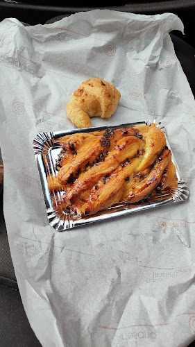 Fotografia tomada fuera de Panadería Rioma - Panadería en Utiel, Valencia