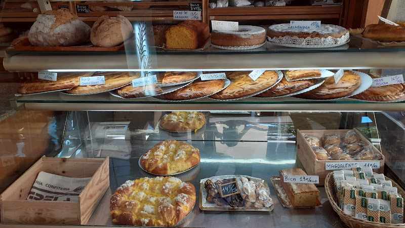 Fotografia tomada fuera de Panadería Grela Matogrande - Panadería en A Coruña, A Coruña