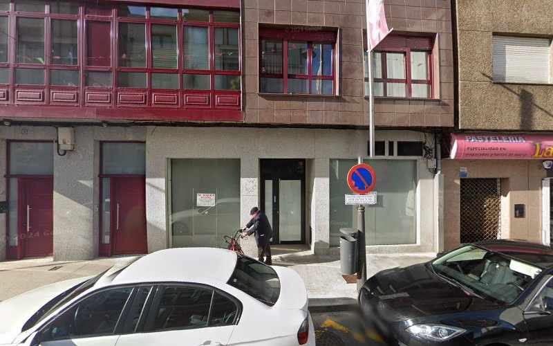 Fotografia tomada fuera de Panadería Y Pastelería La Estrella - Panadería en Santa Comba, A Coruña