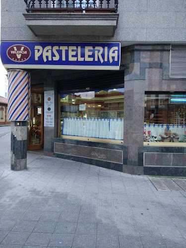 Fotografia tomada fuera de Pastelería Nicasio y Gelina - Panadería en Ferrol, A Coruña