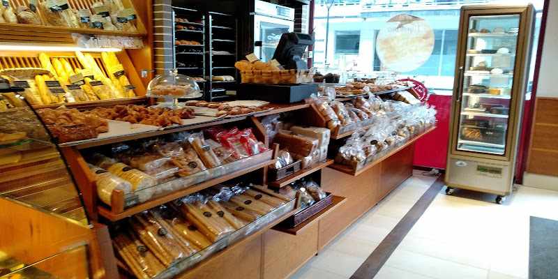 Fotografia tomada fuera de Panadería Tahona - Okindegia en Donostia-San Sebastian, Guipúzcoa