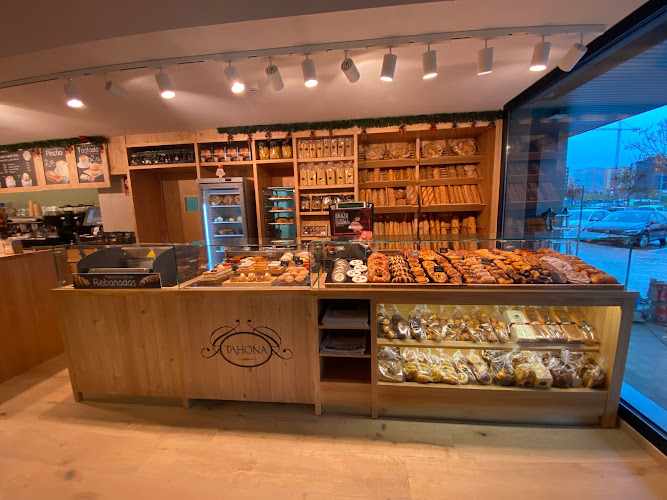 Fotografia tomada fuera de Tahona Lezkairu - Panadería en Pamplona, Navarra