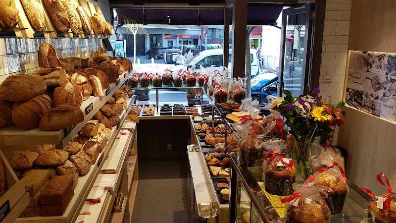 Fotografia tomada fuera de Gure Ogia Ogitegia - Panadería en Bilbao, Vizcaya