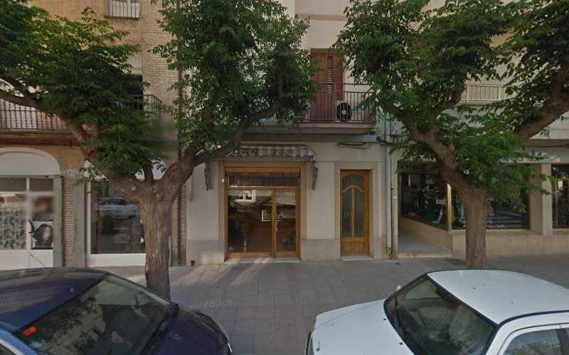 Fotografia tomada fuera de Pastissería Forn Magí - Pastisseria en Móra la Nova, Tarragona