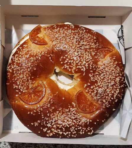 Fotografia tomada fuera de Panadería y Repostería El Fiel S.L. - Fábrica en Valladolid, Valladolid