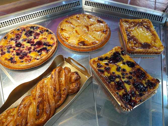 Fotografia tomada fuera de PASTELERIA RODILLO VELOZ - Pastelería en O Barco, Orense