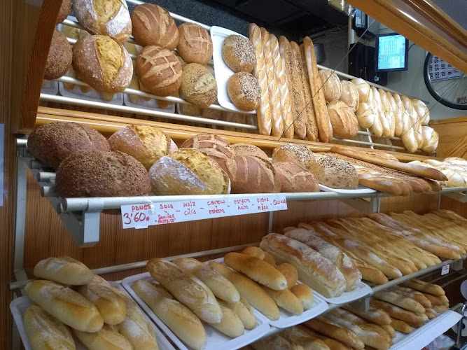 Fotografia tomada fuera de Panadería La Gacela, pan tradicional - Panadería en Villena, Alicante