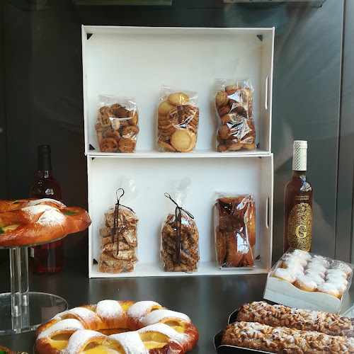 Fotografia tomada fuera de Pastissería IRIS - Pastisseria en Figueres, Girona