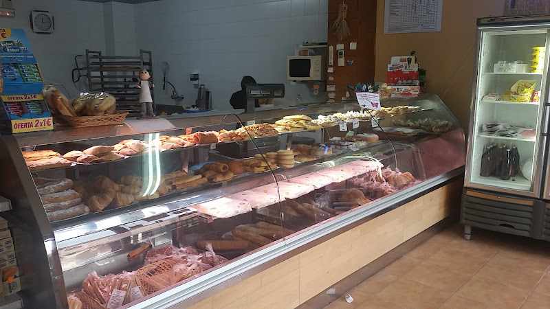 Fotografia tomada fuera de Panadería Javier García Sánchez - Panadería en Ayora, Valencia
