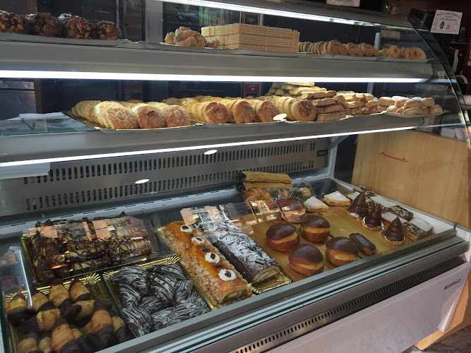 Fotografia tomada fuera de Horno del Duero Avda Santander - Panadería en Palencia, Palencia
