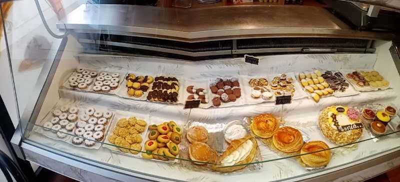 Fotografia tomada fuera de Panadería Dulantzi - Panadería en Alegría-Dulantzi, Álava