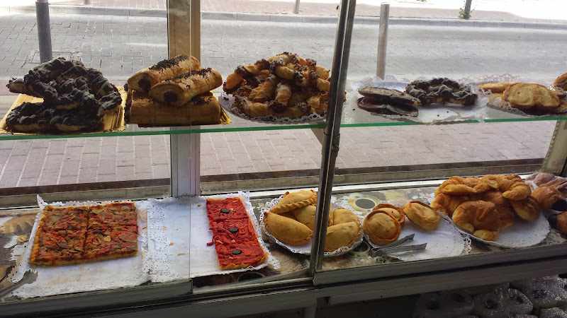 Fotografia tomada fuera de Pastelería Bon Gust - Pastelería en Ibiza, Baleares