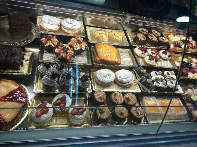 Fotografia tomada fuera de Pan Y Chocolate. - Pastelería en Almadén, Ciudad Real