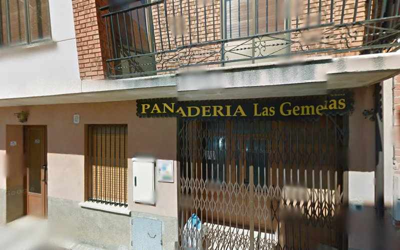 Fotografia tomada fuera de Panadería La Delicia - Panadería en Ayllón, Segovia