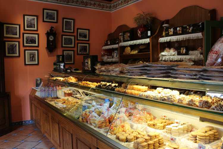 Fotografia tomada fuera de Pasteleria de Sepulveda El Castillo - Pastelería en Sepúlveda, Segovia