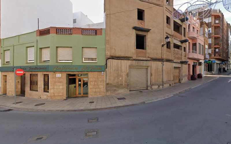 Fotografia tomada fuera de Manuel Cristóbal Herrando Salvador - Panadería en L'Alcora, Castellón