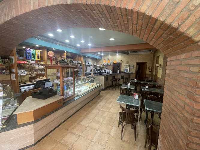 Fotografia tomada fuera de Cafeteria El Forn - Panadería en L'Alcora, Castellón